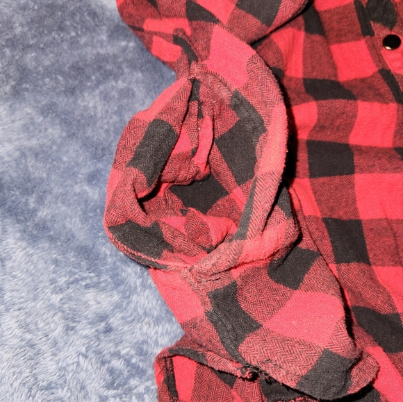 JustFab Red and Black Flannel Shirt WITH POCKETS - Picture 3 of 4